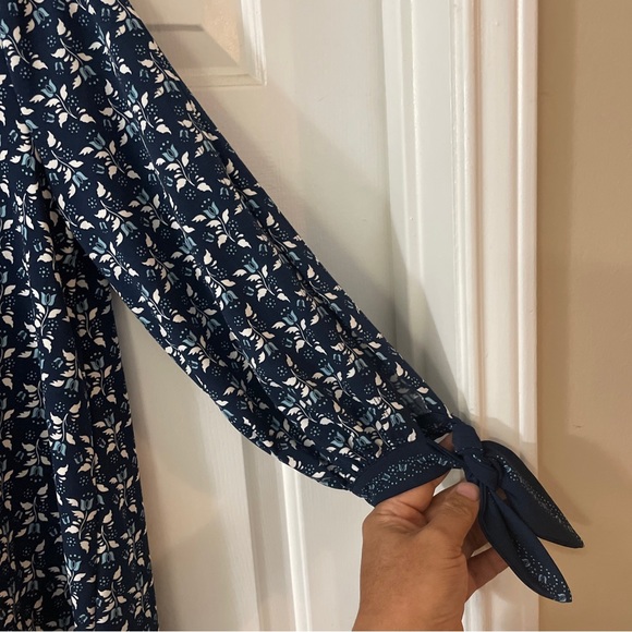 Max Studio Dress Blue Floral Size Small - Picture 10 of 14